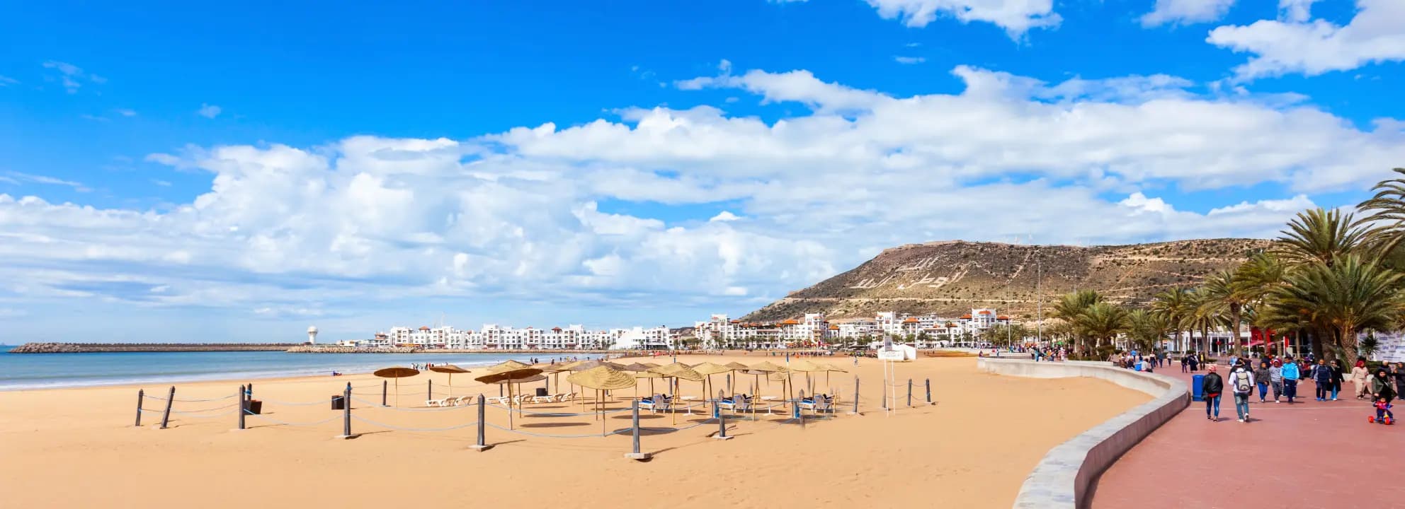 Panoramisch uitzicht over Agadir, de Atlantische kust en de hotelwijk