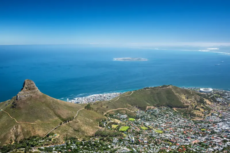 Cape Town airport transfer and Table Mountain