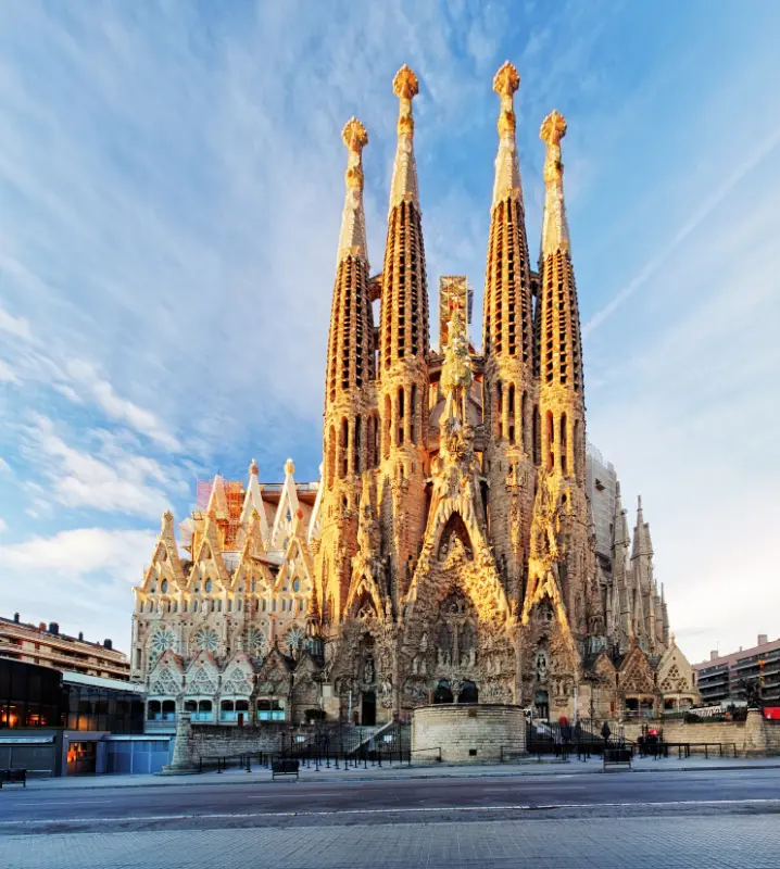 Barcelona airport transfer and Sagrada Familia