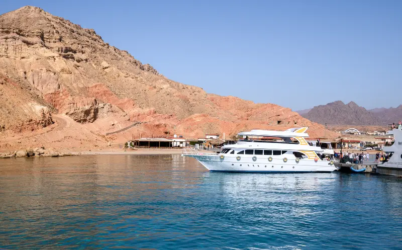 Sharm El Sheikh airport transfer and Red Sea beach
