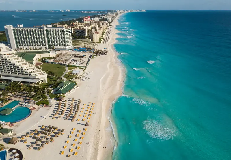 Cancun travel guide turquoise sea