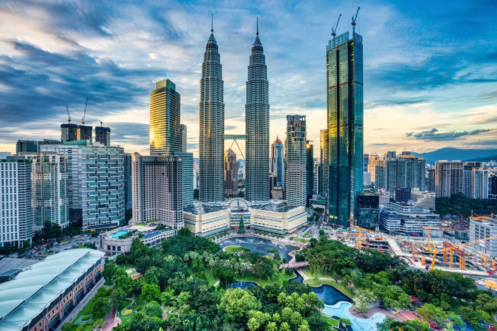 Kuala Lumpur travel guide Petronas Towers