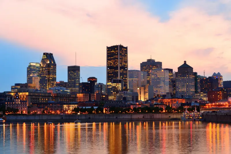 Montreal airport transfers and city skyline